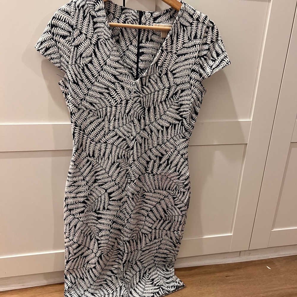 Micheal kors  navy & White palm Printed Cap-Sleeve Dress